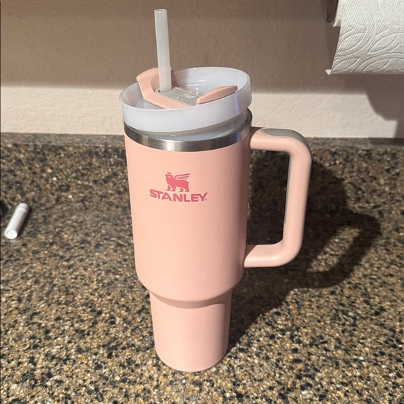 STANLEY Quencher Blush Pink 40oz - Picture 6 of 6